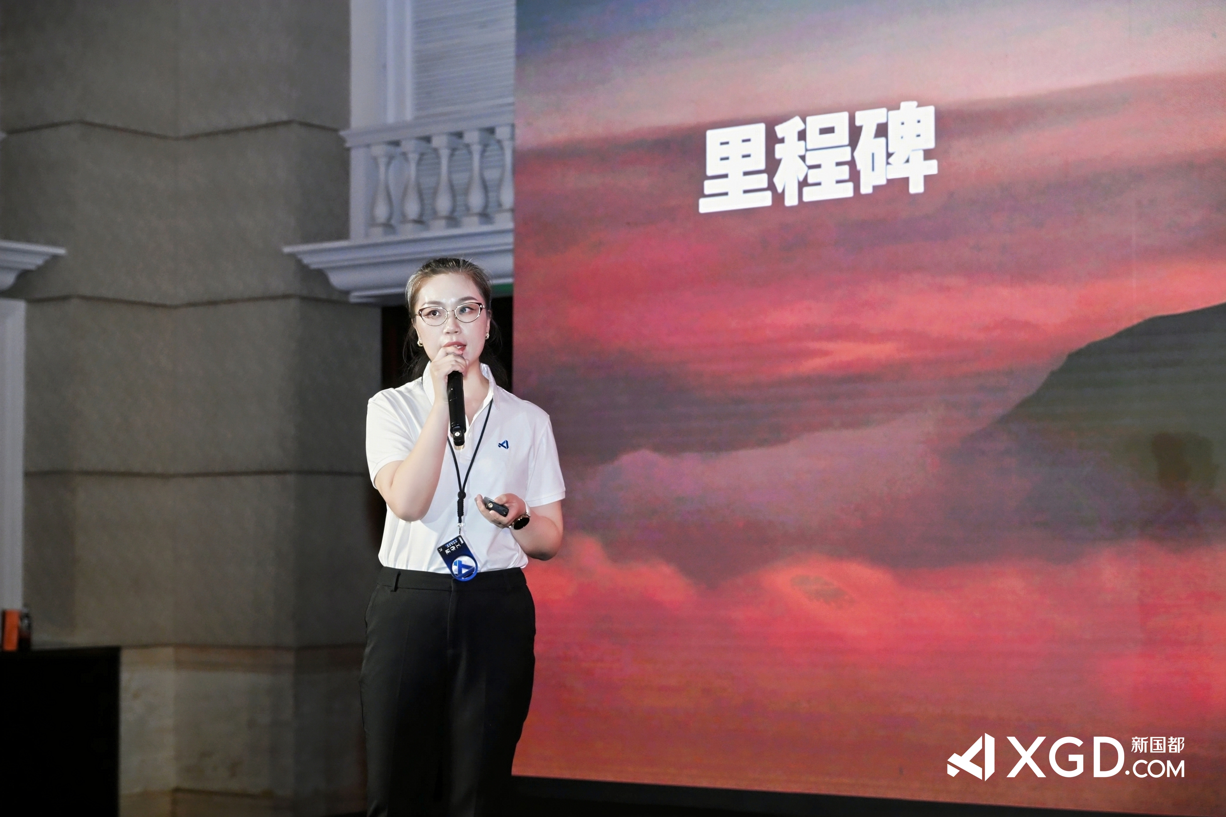 Cmp(冠军)官网 - 西甲希洪竞技主赞助商