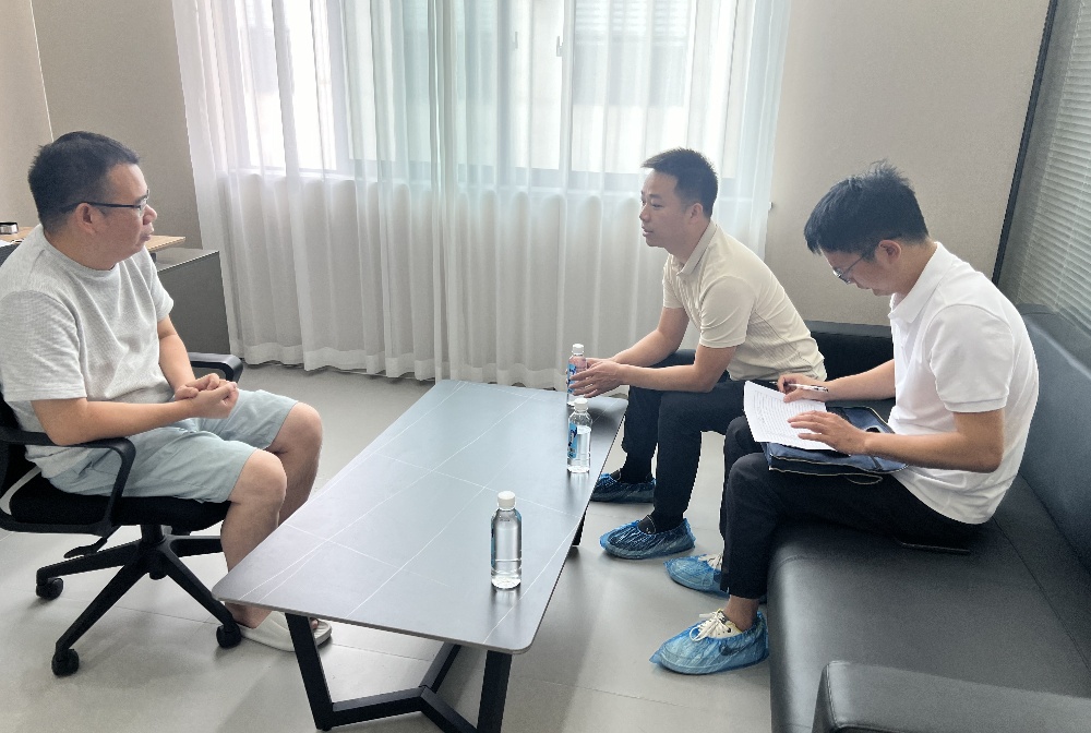 赴飞地经济园区造访陕西轩意光电科技有限公司、陕西源度光汇科技有限公司走访调延注业务洽谈